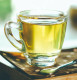 A teafogyasztás köztudottan csökkentheti a cukorbetegség kialakulásának kockázatát, de csak akkor, ha rendszeresen fogyasztunk a zamatos italból, és ez még nem minden. Segíthet a bosszantó bőrbetegségek és elváltozások kialakulásának megelőzésében is: a zöld tea különösen előnyös a bőrnek gyulladáscsökkentő hatása és erőteljes antioxidáns tulajdonságai miatt.