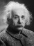 Albert Einstein egy ennél sokkal egyszerűbb találmány felfedezésében vett részt, ami nem más, mint a hűtőszekrény. Tanítványával, a magyar Szilárd Leóval fejlesztettek ki egy speciális hűtőszekrényt.
