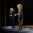 Ez aztán a meglepetés: a TINA című musical végén maga az énekesnő tűnt fel a színpadon. 