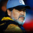 Diego Maradona a futballvilág egyik legismertebb alakja volt, egy szavazáson az évszázad labdarúgójának választották. Szerdán hunyt el szívroham következtében, miután korábban agyműtéten esett át.
