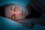 Az alvási pozíció megváltoztatása is segít a problémamegoldásban. Háton fekve például nagyobb valószínűséggel marad a szájban a nyál, mint oldalt vagy hason fekvésben. 