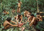 Endokannibalizmus. A&nbsp;Yanomami törzs egy kis faluban él, az Amazon őserdejében, Venezuelában és a kannibalizmusról híresek. Pontosabban az endokannibalizmusról. Nagyon bizarr tradíciójuk szerint általában a saját törzsükből fogyasztanak, miután az illető elhunyt. A tradíció szerint a&nbsp;holttestet levelekbe is csavarják, és hagyják, hogy rovarok táplálkozzanak belőle, majd 35-40 nap múlva a megmaradt csontokat porlasztva, banánnal összekeverve levesként fogyasztják. A riutálét azért csainálják, mert szerintük ez segíti a halottak lelkét, hogy ráleljenek a paradicsomra.&nbsp;
