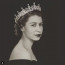 A királynő egyébként gyönyörű nő volt fiatalon. 