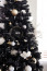 Az idei karácsony legmenőbb trendje a fekete fa.&nbsp;

