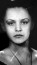 A képen szereplő nő lehetett volna akár az 50-es évek Cindy Crawfordja is&nbsp;szépségpöttyével és bájos arcával. Gyönyörű!&nbsp;
