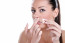 Arc

A legegyszerűbb és otthon is könnyen&nbsp;elvégezhető módja az arcon található szőrszálak eltávolításának a gyantacsík. Nem a legkellemesebb érzés, így ajánlott&nbsp;a bőrnyugtató krémek használata utána.
