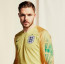 Jack Butland az angol válogatott labdarúgója, aki egyszerű rövidre vágott, zselézett frizura mellett döntött, borostájával pedig remekül feldobja az összképet. 