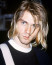 Kaia inspirációja egyébként a 90-es évek ikonja, Kurt Cobain volt, ezért ő is épp olyan rövid frizurát szeretett volna, mint amilyen a rocksztárnak volt.&nbsp;
