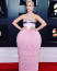 Katy Perry ruhája olyan volt, akár egy rózsaszín vattacukor, de sokan parfümös üveghez hasonlították. Borzalmasan nézett ki. 