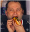 Vince Vaughn "kétpofára" tömi a hot-dogot