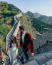 Esküvői ruhában sétáltak a kínai nagy falnál is. 