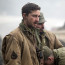 Shia Labeouf - Harag. A Harag c. film előtt, a színészt a legtöbben a Transformersből ismerték, Shia pedig mindent megtett, hogy komolyabb&nbsp;szerepekről emlékezzenek rá az emberek. Végül szerepet kapott A Harag c. 2. világháborús filmben, ahol olyan színészekkel játszott együtt, mint például Brad Pitt. A szerephez kihúzatta a fogát, sőt még az arcán lévő sebhelyet is ő maga "csinálta", egy igazi késsel vágta meg az arcát, és mindig új sebet vágott bele, hogy amíg forgatják a filmet, addig ne gyógyuljon meg. Ráadásul a személyes higéniát is minimálisra&nbsp;csökkentette, napokig, hetekig nem fürdött és mivel a filmben fontos szerep jut lelőtt lovaknak, rengeteg videót nézett a haldokló állatokról. Az igyekezet egy egészen új, túlzott szintjét vitte véghez a megfelelő alakításért.&nbsp;
