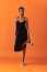 Csinos, mindenhová viselhető fekete&nbsp;ruha (Zara, 5 995 HUF)

