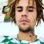 Bieber nemrég rasztahajjal lepte meg a rajongóit, akiktől kapott hideget-meleget a frizurájával kapcsolatban, de főleg az előbbit…
