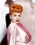 Ball vörös haja meghatározó részlet volt az I Love Lucy című legendás sitcomban is. Mivel eredetileg barna volt, vörös haja különleges gondozást és odafigyelést igényelt annak érdekében, hogy megmaradjon a gyönyörű, szemkápráztató szín. És hogy mi volt a titka? Az is kiderült.
