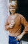 Bjorn Ulvaeus súlyos memóriazavarral küzd

Egy 2008-as interjú foglalkozott annak okával, hogy Bjorn Ulvaeust miért nem érdekelte soha egy hivatalos életrajz megírása vagy engedélyezése, és a válasz egyszerű: nem emlékezett korai élete nagy részére – beleértve az ABBA-nál töltött időt és a híres győzelmüket az Eurovízión. Elmondta, hogy hosszú távú emlékezetkiesésben szenved, és az ABBA karrierjének legnagyobb momentumai – a gyerekkori emlékekkel együtt – egyszerűen eltűntek a fejéből. Nézte a "Waterloo" előadásukat az Eurovízión, és azt gondolta: „Hihetetlen, de nem emlékszem, hogy a színpadon álltam volna. Olyan, mintha ott sem lettem volna." Megpróbálta visszaszerezni elveszett emlékeit hipnózis segítségével, valamint azzal, hogy leült barátaival és családjával, hogy átnézze a fényképeket, de nem járt sikerrel.
