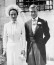 Ezt követően csak hónapokkal később találkozott újra a kedvesével, végül 1937. május 3-án hivatalosan is összekötötték az életüket Franciaországban. Ugyan Eduárd megkapta a Windsor címet, a felesége sosem örökölhette meg tőle. Wallis és Eduárd 1972-ig, egészen a férfi haláláig együtt éltek, gyermekük sosem született.
