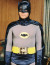 6. Adam West

Adam West az 1966-os tévésorozatban - illetve a széria nyomán készült nagyjátékfilmben - alakította az emberszabású denevért, medvecukor-álarcban és jól észrevehető pocakkal. A 2017 nyarán elhunyt színész kétségkívül csempészett némi szórakoztató bájt a figurába, az ő Batman-interpretációja azonban főként a nosztalgiahívőket és azokat képes magához vonzani, akik a parodisztikus, gyermeteg humor, na meg a camp rajongói.
