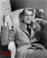 A filmsztár 1961. május 13-án rákbetegségben halt meg, egy hónappal azután, hogy életművéért Oscar-díjjal tüntették ki. Amerika még magához sem tért Clark Gable hat hónappal korábbi halála miatti gyászból, amikor elment egy másik bálvány is.
