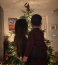 Gianni Annoni egy sejtelmes, de igencsak meghitt fotóval kívánt kellemes ünnepeket a közösségi oldalán: az étteremtulajdonos a feleségéről, Debreczeni Zitáról, valamint kisfiukról, Gianfranco Mátéról posztolt egy képet, amin anya és fia a gyönyörű karácsonyfára tekintenek.
