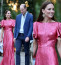 Katalin hercegné álomszép, rózsaszín ruhában érkezett a rendezvényre: a fantasztikus öltözék a brit tervező, The Vampire's Wife keze munkáját dicséri, és 2500 fontba (azaz több mint egymillió forintba) került.
