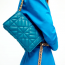 ZARA Quilted shoulder bag with chain 7995 Ft

Öt különböző színben kapható ez a darab, ami méretileg kicsit kissebb, mint a cikkben látható darab. Nagyon szép darab!
