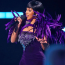Nicki Minaj más tollával ékeskedett a 2021-es American Music Awards színpadán. A megoldás kevésbé kifinomult, mint inkább feltűnő.
