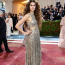 Kaia Gerber topmodell, Cindy Crawford lánya sellőként pózolt Alexander McQueen ruhájában.
