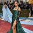 Jasmine Tookes fantasztikus festett a gálán.
