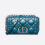 Dior Medium&nbsp;Caro táska&nbsp;(kb. 1,3&nbsp;millió forint)&nbsp;&nbsp;
