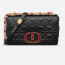 Dior Medium Dioramour Caro táska&nbsp;(kb. 1,3&nbsp;millió forint)&nbsp;&nbsp;
