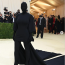 Kim Kardashian Balenciaga ruhában a 2021-es MET-gálán
