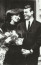 Pécsi Ildikó és Szűcs Lajos 1969. január 4-én házasodtak össze, ám nászútra már nem tudtak elmenni, mivel az olimpiai bajnok labdarúgó rengeteget utazott. Előfordult, hogy hónapokon keresztül távol volt feleségétől és fiától, Csabától. Ám a különlét nem árnyékolta be a szerelmesek kapcsolatát: számtalan levelet váltottak, és mindketten naplót írtak, melyben szívmelengető sorokkal fejeztek ki egymásnak az érzéseiket.
