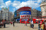 3. Picadilly Circus

A londoni Picadilly Circus kereszteződés és közösségi tér 1819-ben épült, összekötve a Regent Streetet a forgalmas Piccadilly bevásárlóúttal. A híres tér a Westminster városrész West End kerületének központja.
