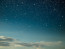 A különleges holdkelte megfigyeléséhez nyílt és tiszta látóhatár szükséges. Ilyen észlelőhelyen egy egyszerű kézitávcsővel is különleges látványt nyújt majd a szivárvány minden színében csillogó, horizontközeli Antares, illetve a vöröses színű, légköri fénytörés által összelapított holdkorong közelsége. A páros éjfél környékén már szabad szemmel is könnyen látható lesz.
