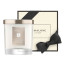 7. Jo Malone:&nbsp;White Moss &amp; Snowdrop (21.290 Ft -Douglas) -&nbsp;Téli csoda, gyertyába zárva. Erdei friss moha és hóvirág finom szirmai, arany borostyánnal és kardamommal melegítve. Sima és irizáló illat a csillogó hangulatért.
