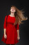 Bizonyos tanulmányok is rámutattak már, hogy a vörös ruhát viselő nőket általában vonzóbbnak tartják. Ez a "The Red Dress Effect" ("A vörös ruha-effektus") néven ismert jelenség.
