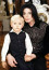 Prince Michael Jackson, 27 éves

Az első gyermek, Michael Joseph Jackson Jr. 1997. február 13-án született Los Angelesben Jackson volt feleségétől, Debbie Rowe-tól. Keresztszülei&nbsp;sem éppen ismeretlenek: Macaulay Culkin&nbsp;és&nbsp;Elizabeth Taylor. Jackson és Rowe 1999-ben elváltak, és az énekesnő kapta meg a gyerekek teljes felügyeleti jogát. A gyerekek a Neverland Ranchon nőttek fel, és apjuk halála után a testvérek nagymamájukhoz, Katherine Jacksonhoz kerültek.
