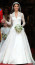 Szinte biztos, hogy ez a leghíresebb ruha, amelyet Kate Middletonon láthattunk. Ezt az&nbsp;egyedi Alexander McQueen kreációt 2011-ben az esküvőjén viselte&nbsp;a hercegné.&nbsp;
