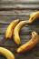 Amennyiben ragaszkodunk ahhoz, hogy a banánt a reggeli órákban fogyasszuk, mindenképp párosítsuk valamivel – zabkása vagy müzli feltétként, esetleg egy jó minőségű fehérjét és szénhidrátot tartalmazó reggeli kiegészítéseként abszolút belefér az egészséges étrendbe, hiszen a fenti kombinációk segítenek a cukor felszívódásának lassításában és a savasító anyagok semlegesítésében.
