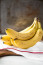 A banán könnyen emészthető, így egyáltalán nem irritálja a gyomor-, illetve bélrendszert. A gyümölcsben lévő rezisztens keményítő nem megemészthető, azonban a vastagbélbe kerülve remek hatással van a bélflóráinkra.&nbsp;Banánt akkor is érdemes fogyasztani, ha valaki gyomorhurutban vagy&nbsp;gyomorégésben&nbsp;szenved, de ez még nem minden.
