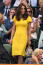 Egy másik árnyalat, ami tökéletesen passzol a hercegnéhez.&nbsp;Ezt a sárga&nbsp;Dolce &amp; Gabbana ruhát 2018-ban viselte Katalin.
