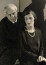 Darvas Lili és Molnár Ferenc 1926-ban kötöttek házasságot, s a színésznő a Vígszínházban sorra vitte sikerre férje darabjait, azonban a második világháború előszelétől szorongva 1937-ben úgy döntött, az Egyesült Államokba emigrál; férje három év múlva követte. Színészi pályafutását a tengerentúlon is folytatta, 1944-ben lépett fel először angol nyelvű előadásban a Broadway-n, de a televízió is foglalkoztatta. Egyedül lakott, de az évek során széles baráti társasága alakult ki; például Greta Garbóval a művésznő haláláig nagyon közeli barátok voltak.
