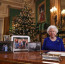 Hogy mindezt láthatóan kifejezze számára, II. Erzsébet egyből intézkedni kezdett és az a bizonyos chutney másnap a karácsonyi menün is ott szerepelt.

