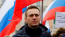A Novaja Gazeta Europe szerint Navalnij tetemén zúzódásokat fedeztek fel. Egy mentősre hivatkozva hozzátették: a sérülések valószínűleg nem fizikai erőszak eredményei. A politikus rohamot kaphatott a börtönben, s ekkor foghatták le.
