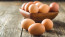 A hajerősítő biotin másik forrás a tojás, amit egyúttal magas cink- és szeléntartalma miatt is érdemes rendszeresen fogyasztani.
