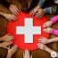 A hivatalos adománygyűjtők, mint például a Magyar Vöröskereszt, a honlapjukon, és a közösségi média felületeken is közzéteszik az adománygyűjtés módját. Érdemes ezeket leellenőrizni, mielőtt bárkinek pénzt adnánk, vagy küldenénk.
