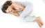 Felmérések kimutatták, hogy a legtöbb ember általában magzatpózban alszik, azaz oldalt fekve, felhúzott lábakkal.
