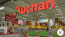 Az Auchan a sajátmárkás kedvenc bécsi füstölt, főtt sertésvirslijét veti be. A termék 70% sertéshústartalommal rendelkezik, 2x200 gramm és 799 forintba kerül. A legolcsóbb az Orsi baromfi klasszik vagy sajtos baromfi klasszik virsli, ami 599 forint helyett 399 forintba kerül, de ez 240 grammos kiszerelés.
