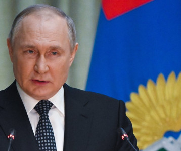 Az orosz elit rebesgeti: Putyin vérrákban szenved, egyre sűrűbb homály borul a haldokló elnök elméjére